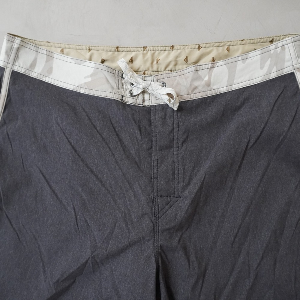 Patagonia Board Shorts 36 Mens Grey Camo Trim Stretch Surf Swim Trunks - Picture 6 of 9